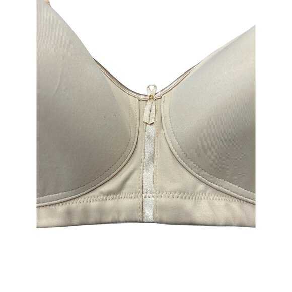 Vanity Fair Lingerie Body Caress Wireless Bra Damask Neutral Sz 40D Intimate NWT - Picture 5 of 13